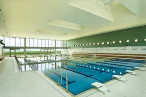 浪速屋内プール