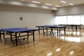 扇町プール卓球場