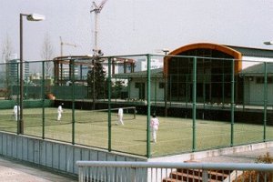 鶴見緑地庭球場